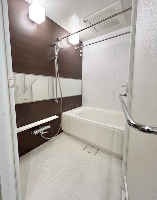 バス・シャワールーム　浴室乾燥機付