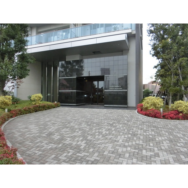 エントランス　エントランス