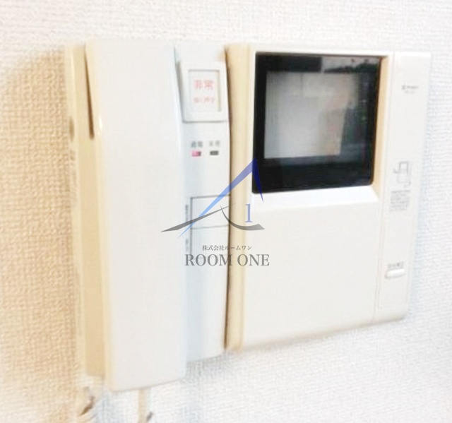 セキュリティ　モニター付きインターホンです。