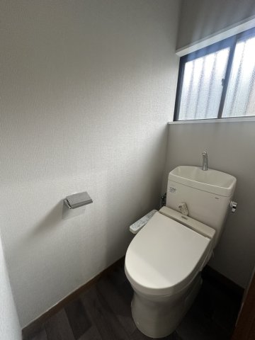 トイレ　トイレもきれいです