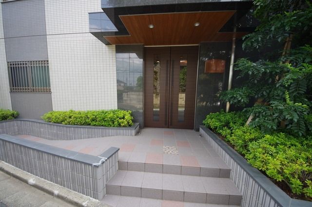 エントランス　エントランス