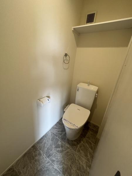トイレ　ウォシュレット完備