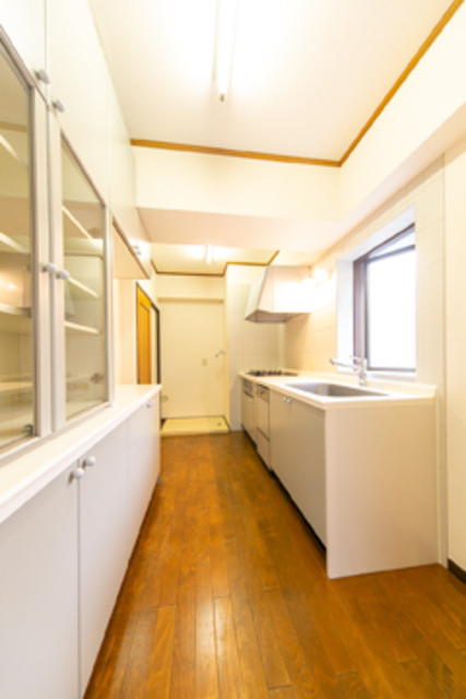 キッチン　※写真は同タイプ住戸です。