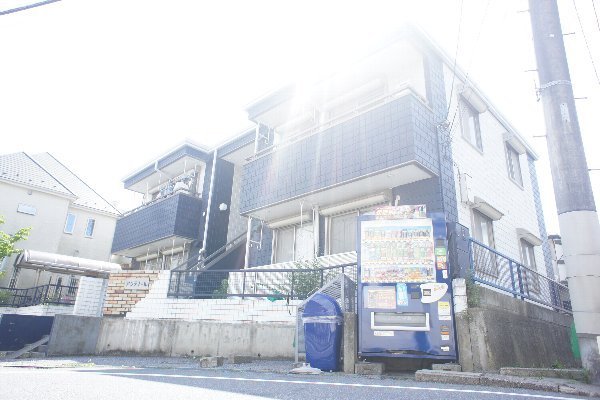 建物外観　全戸角部屋洋室のお部屋です