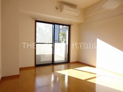 居室・リビング　日当たり良好のお部屋です。