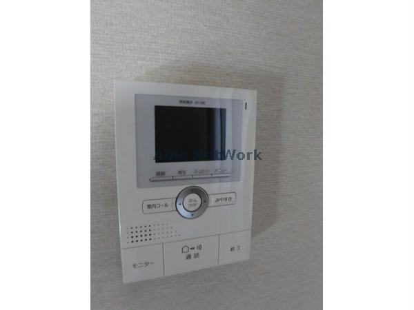 セキュリティ　カラーテレビドアホンです
