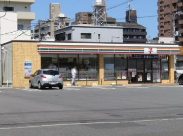 コンビニ　セブンイレブン広島舟入幸町東店（コンビニ）まで221m