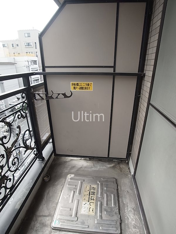 バルコニー　違うお部屋の写真です。ご参考までに。
