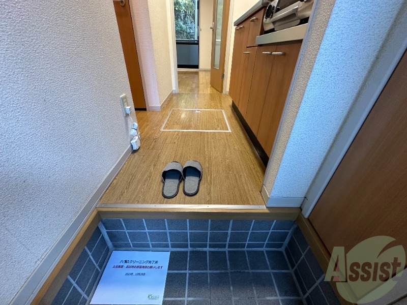 玄関　玄関から撮影しました。１人暮らしには丁度良い広さですね