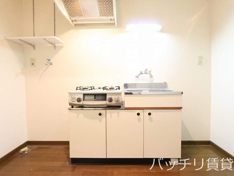 キッチン　別号室の画像。現況優先