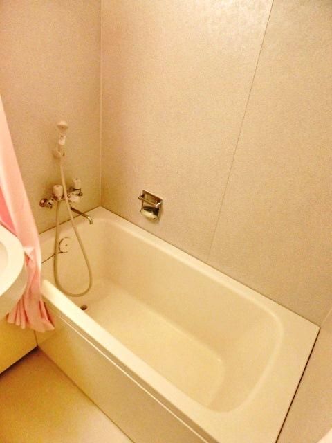 バス・シャワールーム　バスルーム