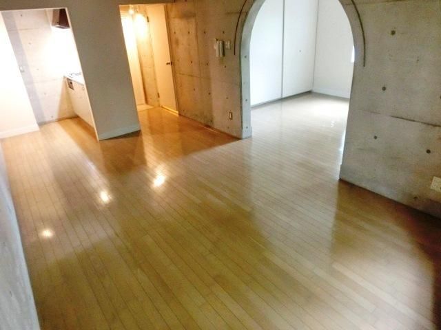 その他部屋・スペース　日当たりのいいフローリングのお部屋です