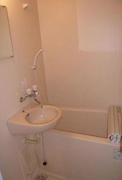 バス・シャワールーム　※別部屋参考写真