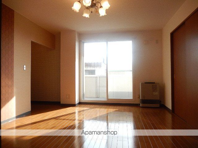 neo21の居間写真