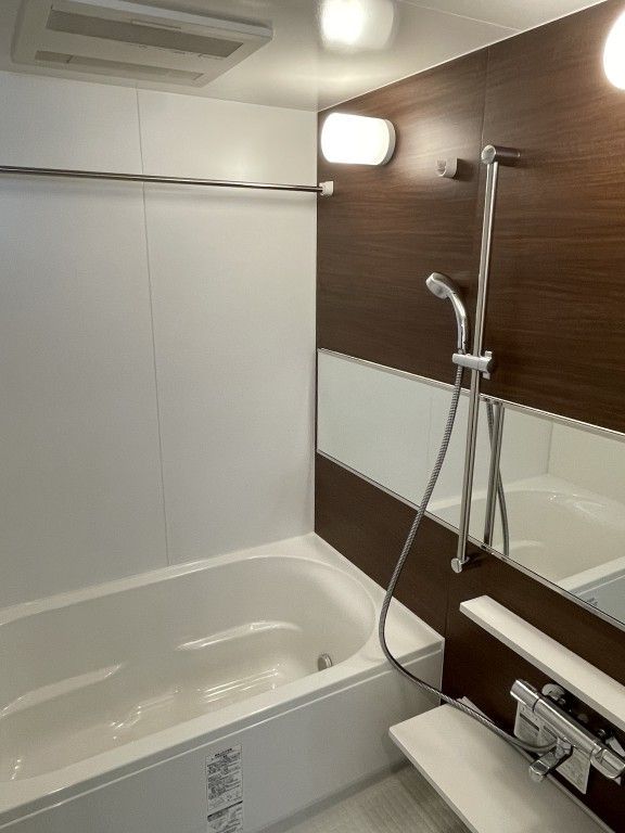 バス・シャワールーム