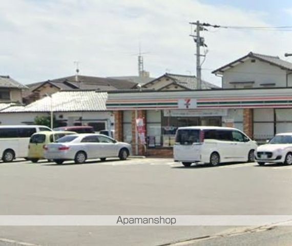 コンビニ　セブンイレブン（コンビニ）まで448m