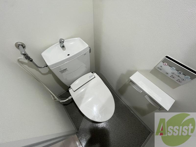トイレ　トイレです。ウォシュレット付を探している方、おすすめです。