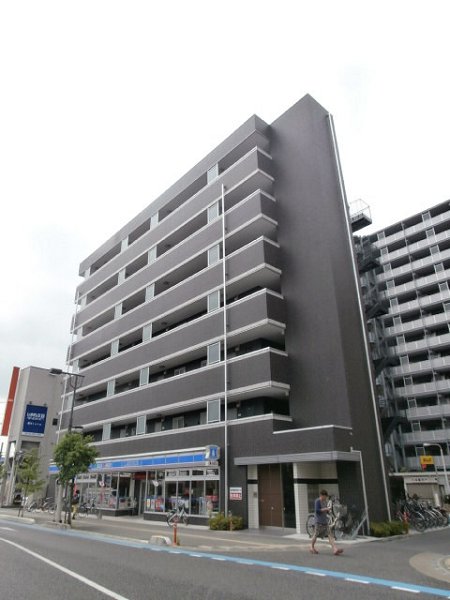 コンビニ　ローソン（コンビニ）まで428m