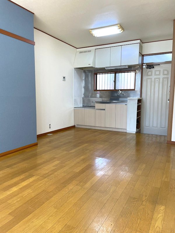 ベルメゾン壱番館の居間写真