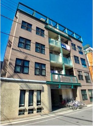 建物外観　落ち着いた雰囲気の外観です