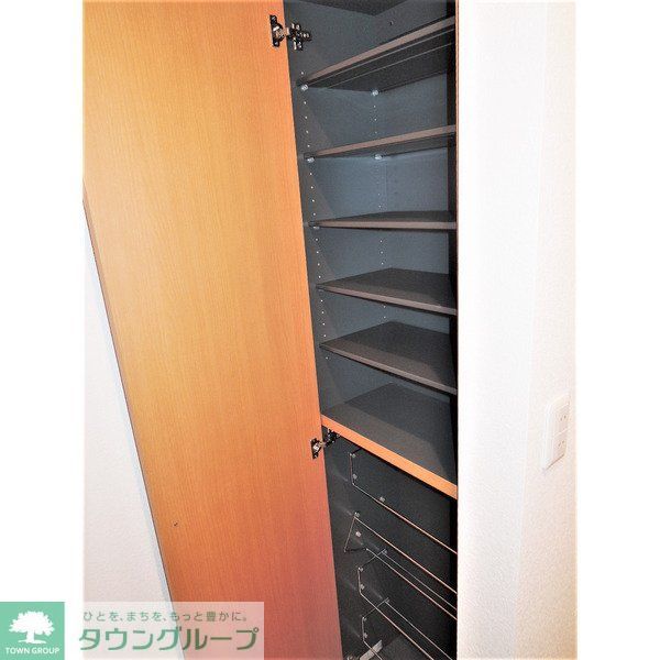 玄関　お部屋探しはタウンハウジングへ♪