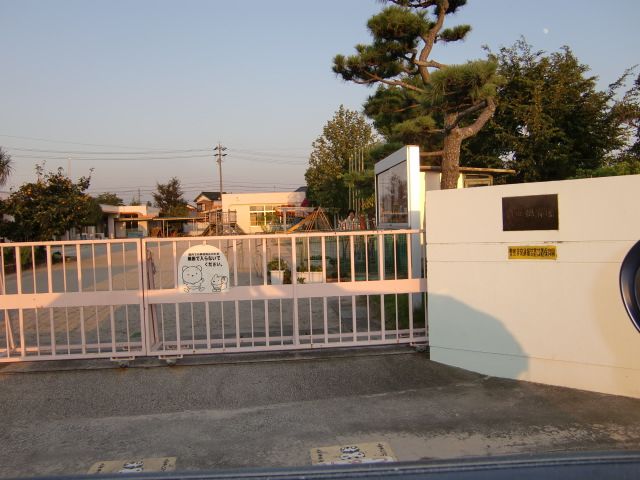幼稚園・保育園　市立新田保育園（幼稚園・保育園）まで460m