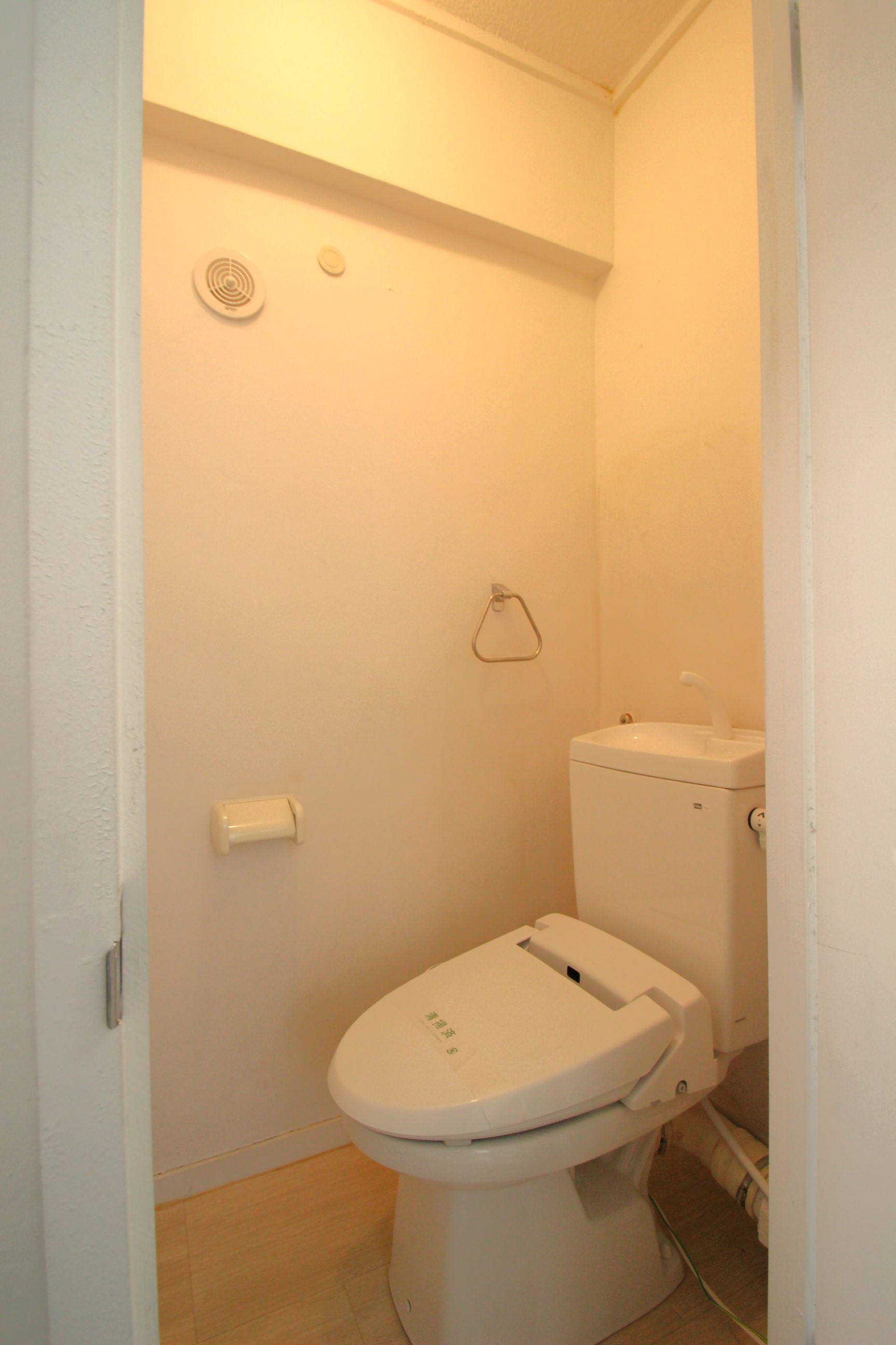 京都北山1棟のトイレ写真