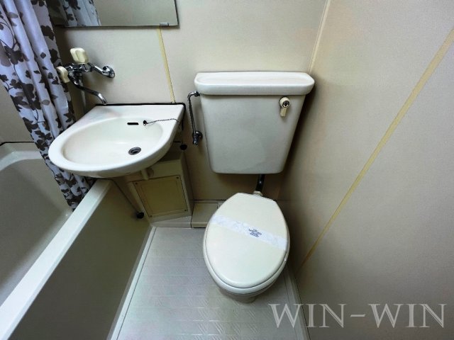 ユトリロ八通のトイレ写真