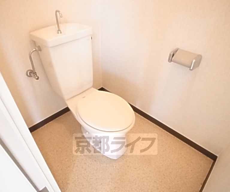 ライオンズマンション四条西洞院のトイレ写真