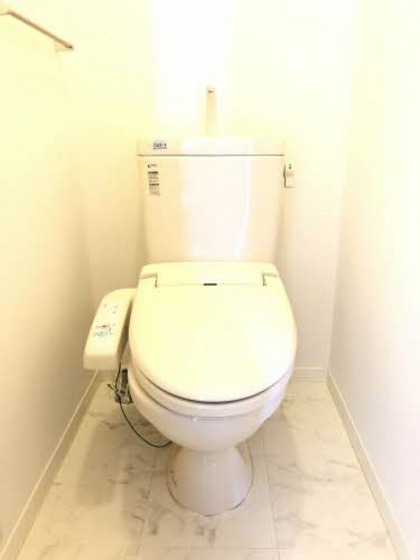 プリムヴェール 壱番館のトイレ写真