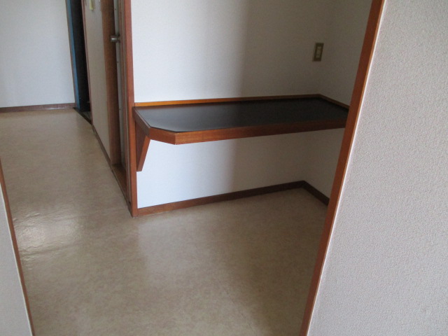 浜松市中央区 3階建 築42年の内装写真