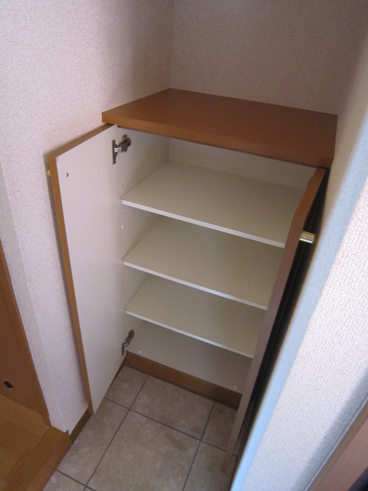 玄関　下駄箱
