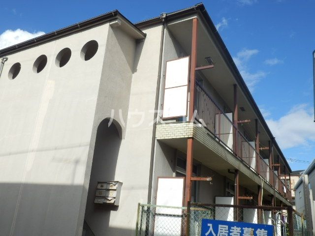 名古屋市天白区植田西のアパートの建物外観