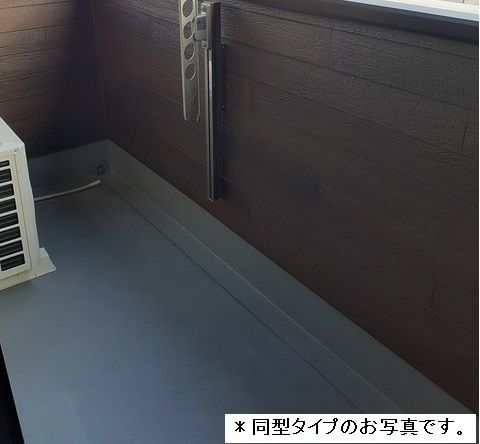 【名古屋市中村区藤江町のアパートのバルコニー】