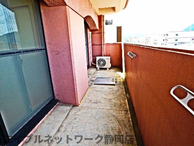 【静岡市葵区本通のマンションのバルコニー】