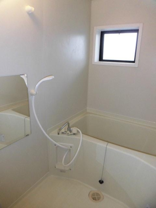 バス・シャワールーム　103 浴室