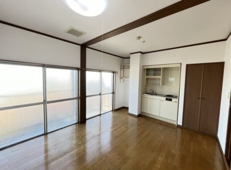 居室・リビング　図面と現状に相違がある場合には現状を優先