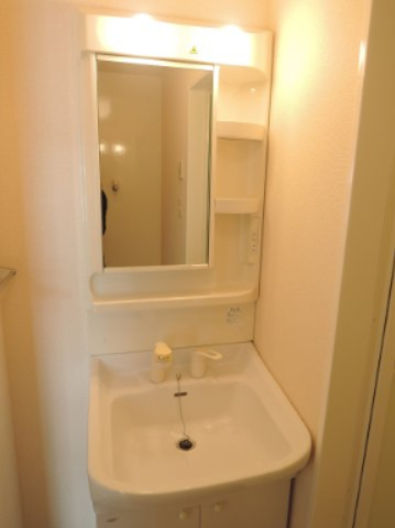 洗面設備　2016年撮影・202号室の写真