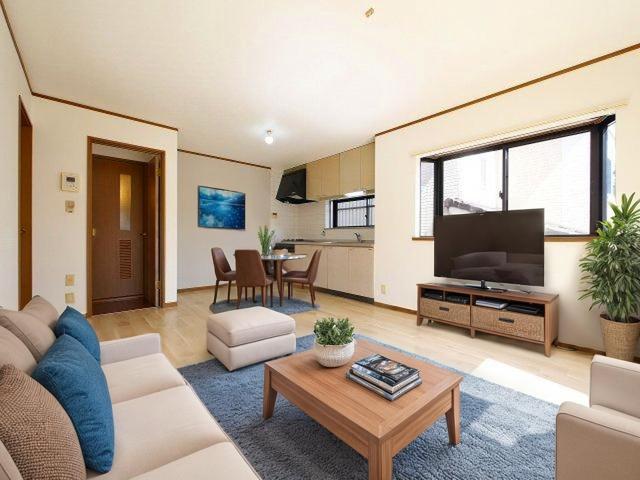 居室・リビング　CGで家具等を配置したもので家具等は含まれません