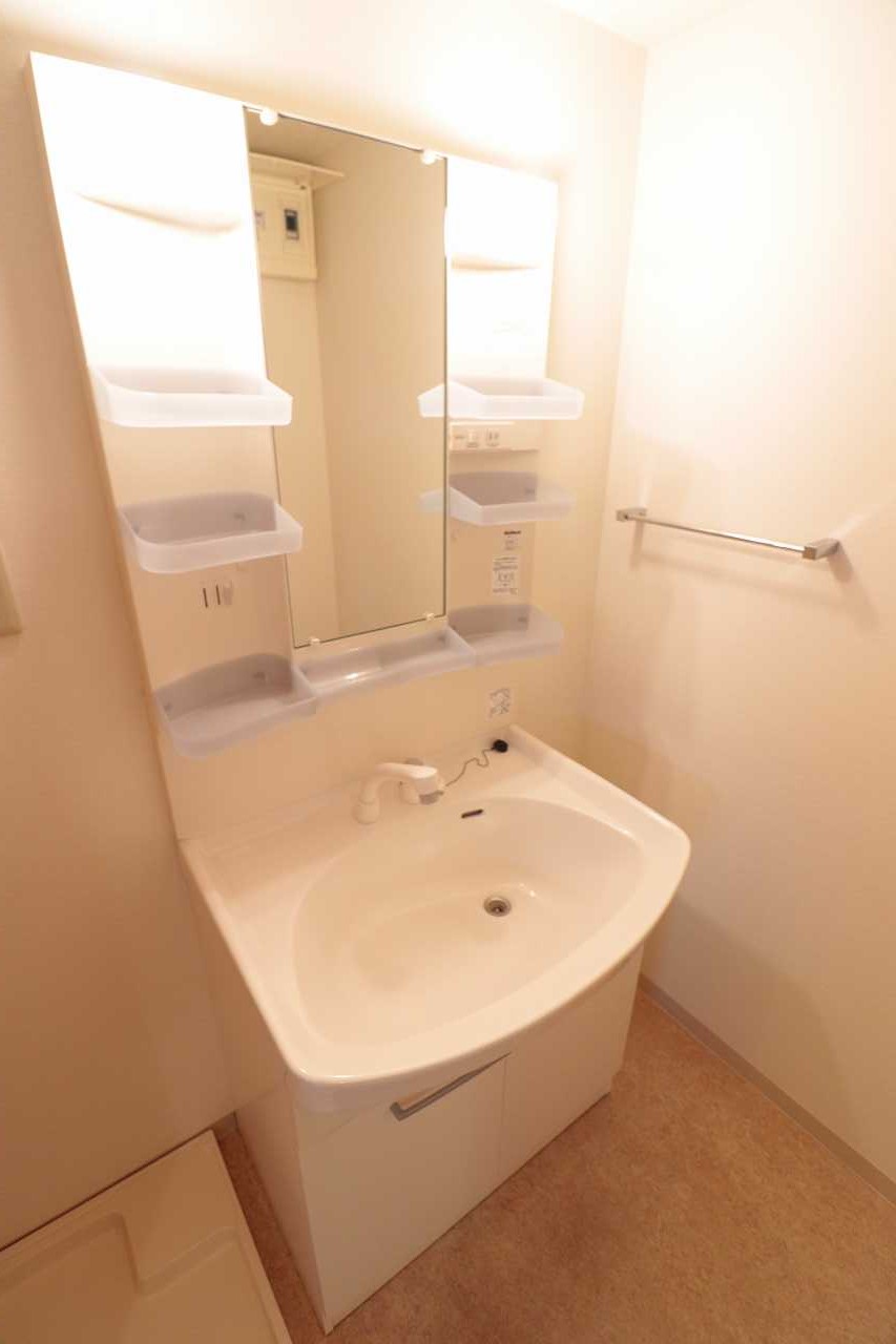 洗面設備　※同物件、別部屋になります。