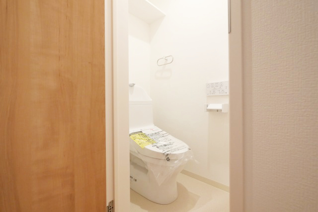 トイレ　トイレ