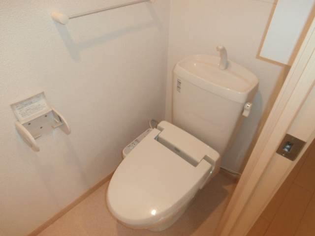 【伊都郡かつらぎ町大字妙寺のアパートのトイレ】