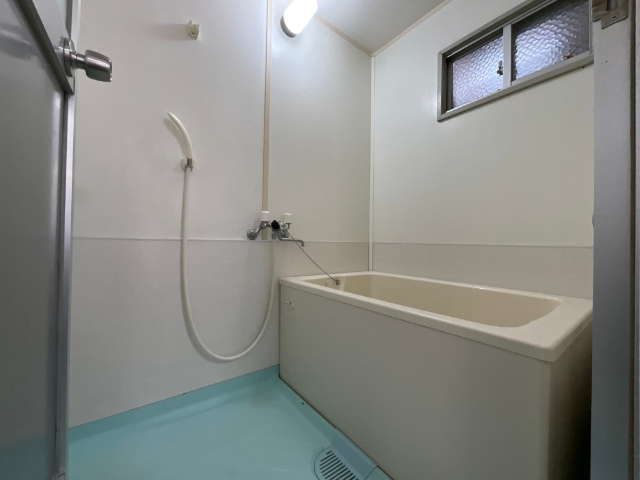 バス・シャワールーム　バス／シャワー