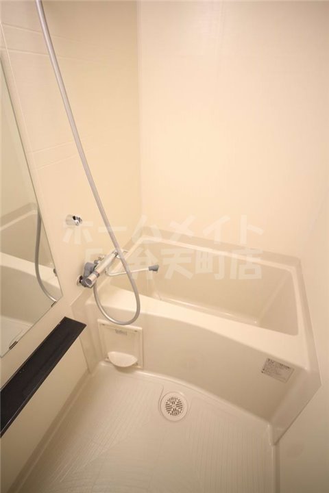 バス・シャワールーム　日々の疲れを癒すお風呂付です