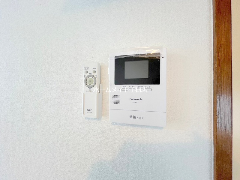 セキュリティ　モニター付きインターホン♪