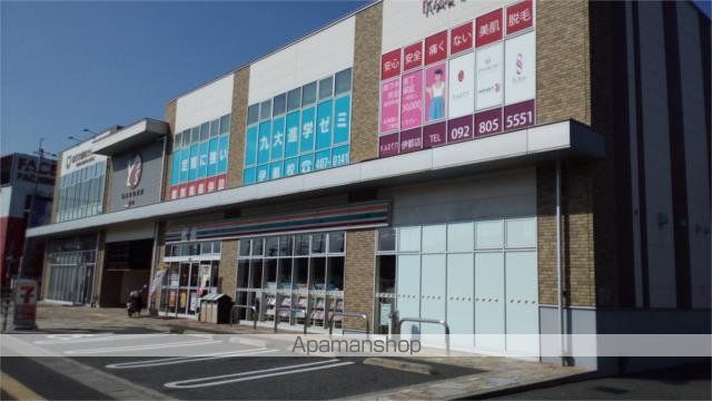 コンビニ　セブンイレブン　九大学研都市駅東店（コンビニ）まで216m