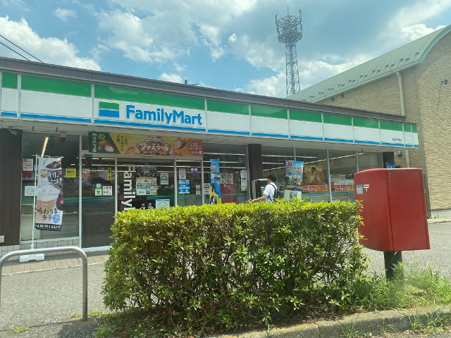 コンビニ　ファミリーマート西武拝島店（コンビニ）まで453m