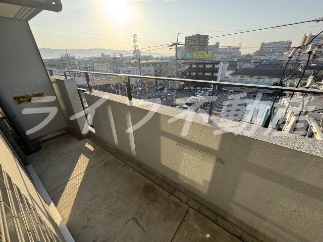 バルコニー　落ち着いた時間を過ごせるバルコニーです