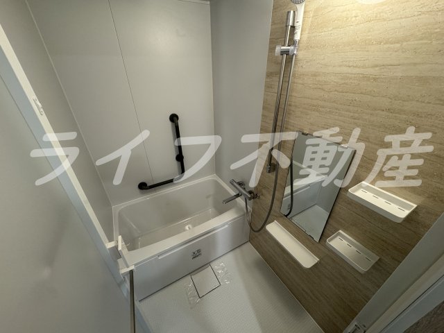 バス・シャワールーム　きれいなお風呂です