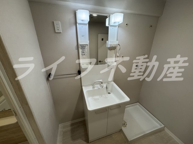 洗面設備　独立洗面化粧台付き